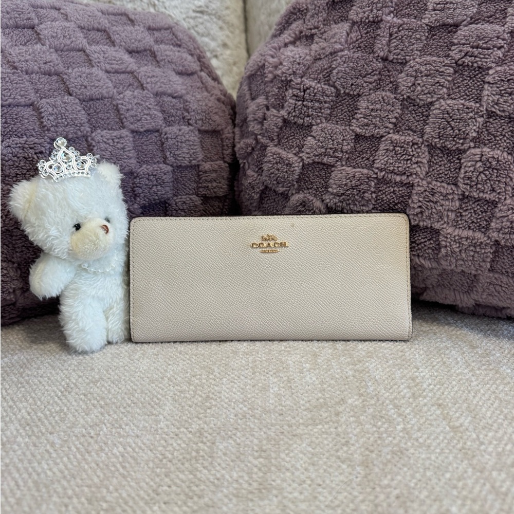 Coach Slim Zip Wallet
